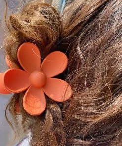 Shop Lena Jade Flower Clip