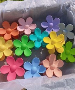 Shop Lena Jade Flower Clip