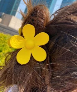 Shop Lena Jade Flower Clip